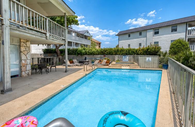 104 Cove E Horseshoe Bay TX 78657