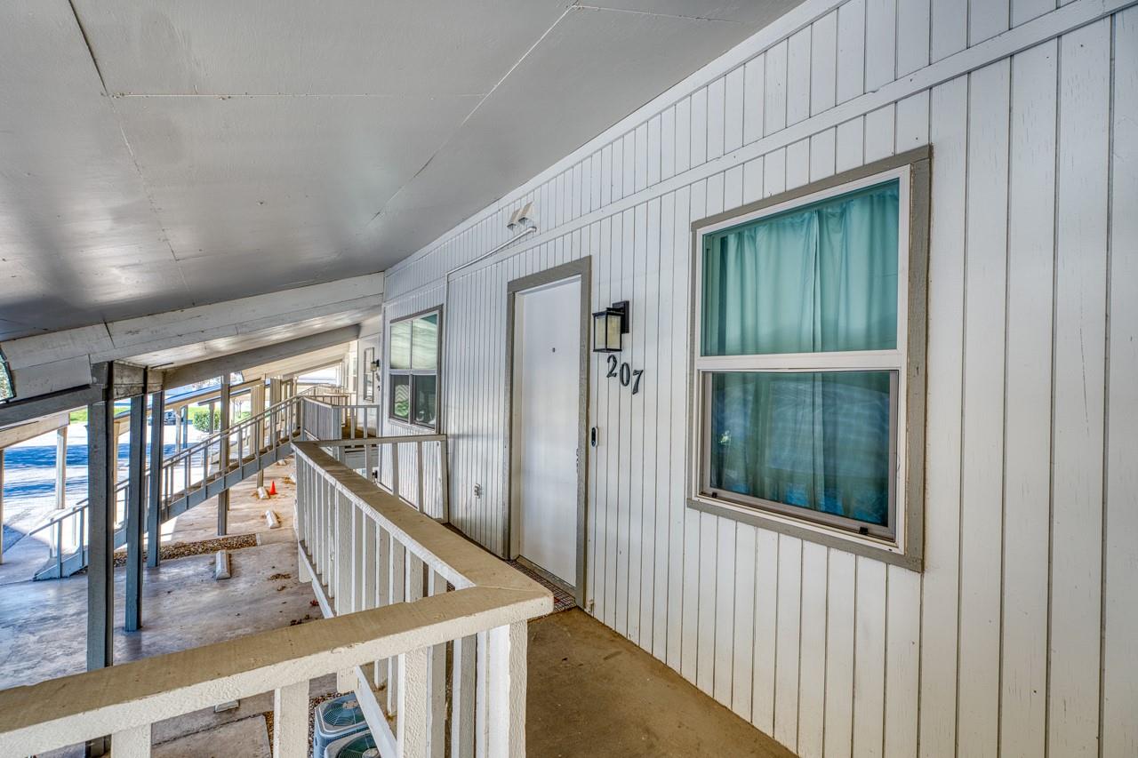104 Cove E Horseshoe Bay TX 78657