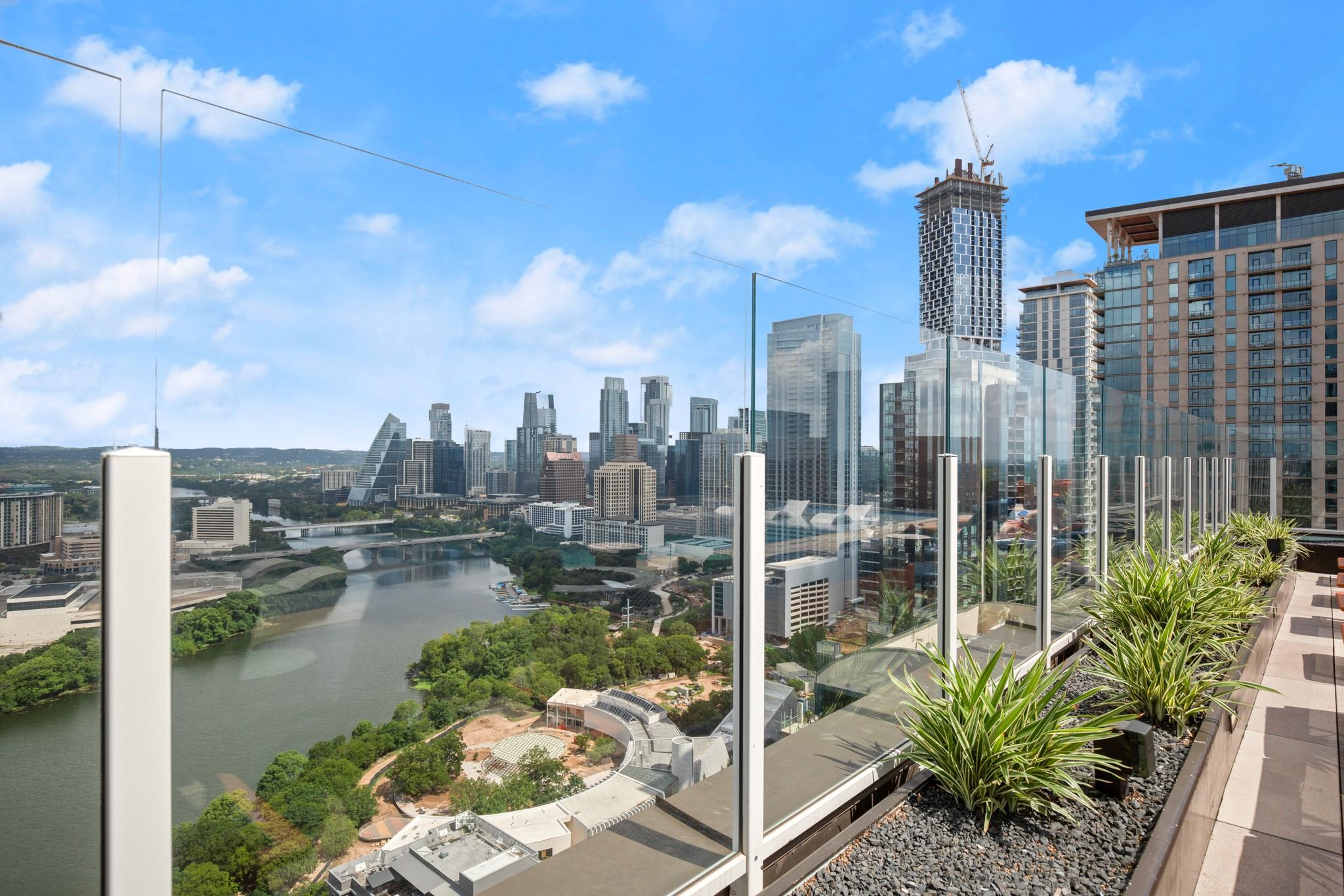 48 East Avenue Austin TX 78701