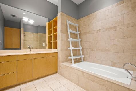 555 E 5th Street Austin TX 78701
