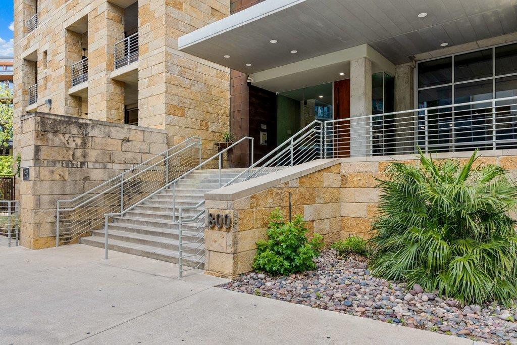 800 W 5th Street Austin TX 78703