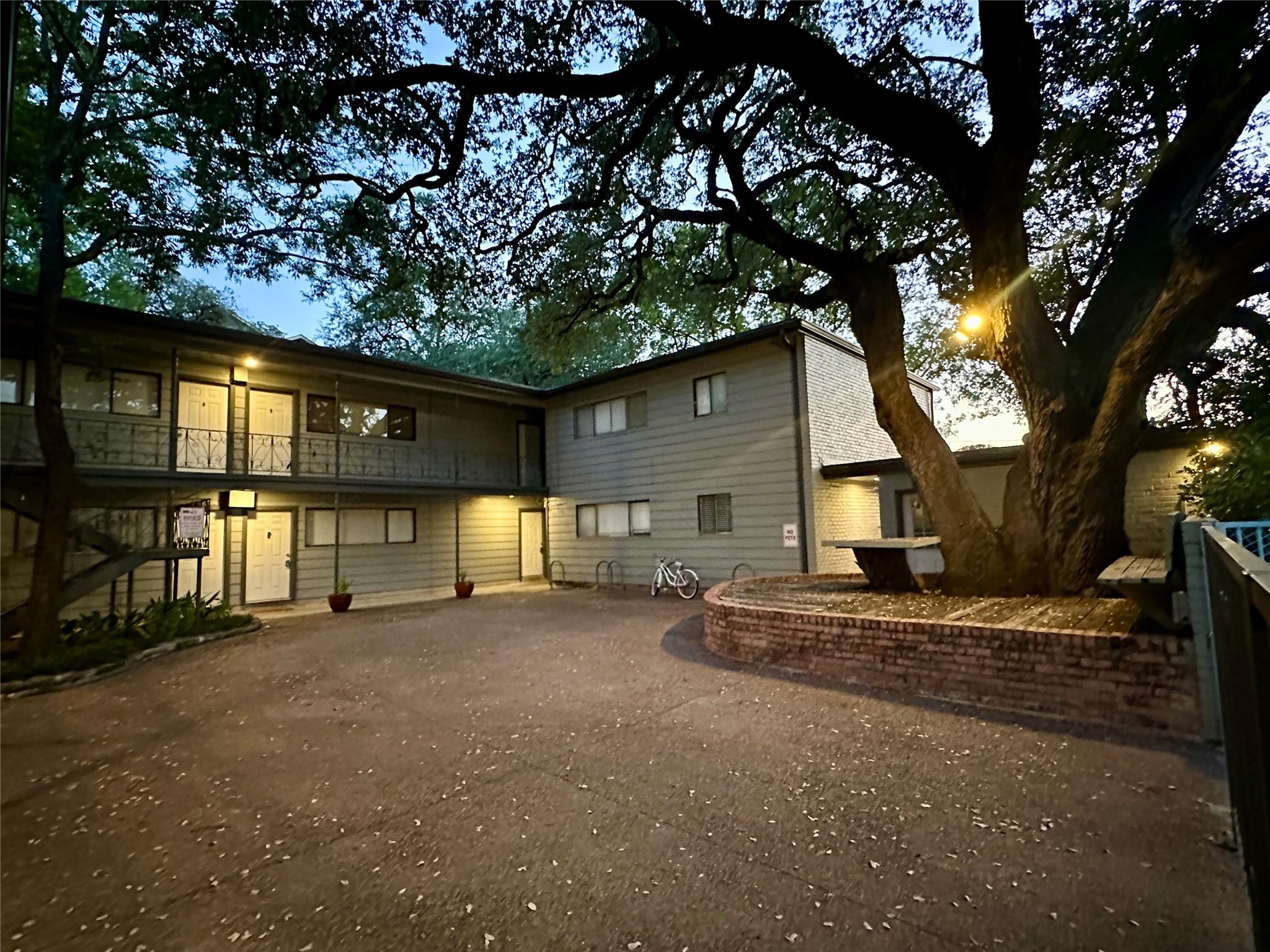 803 W 28th Street Austin TX 78705
