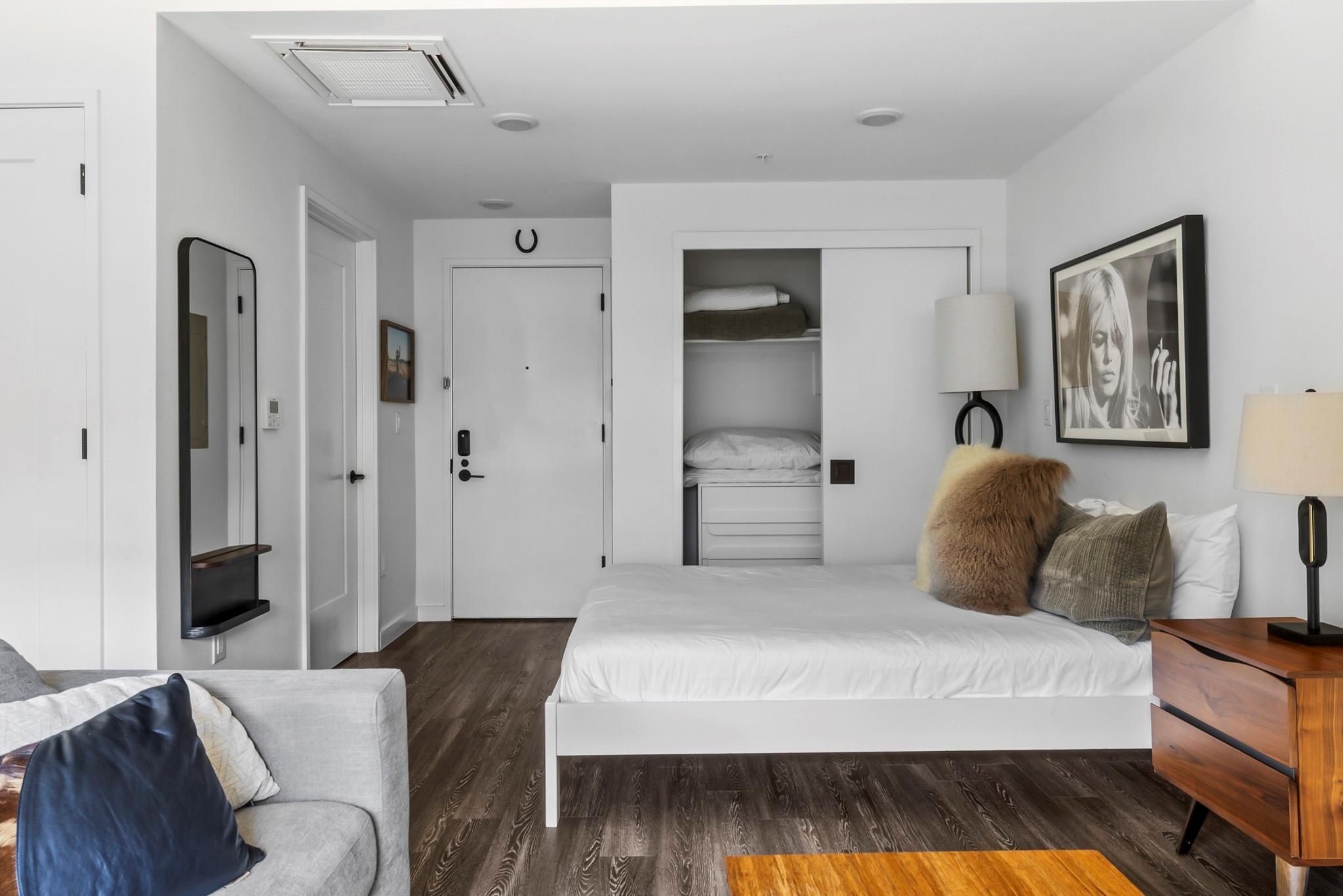 49 Navasota Street Austin TX 78702