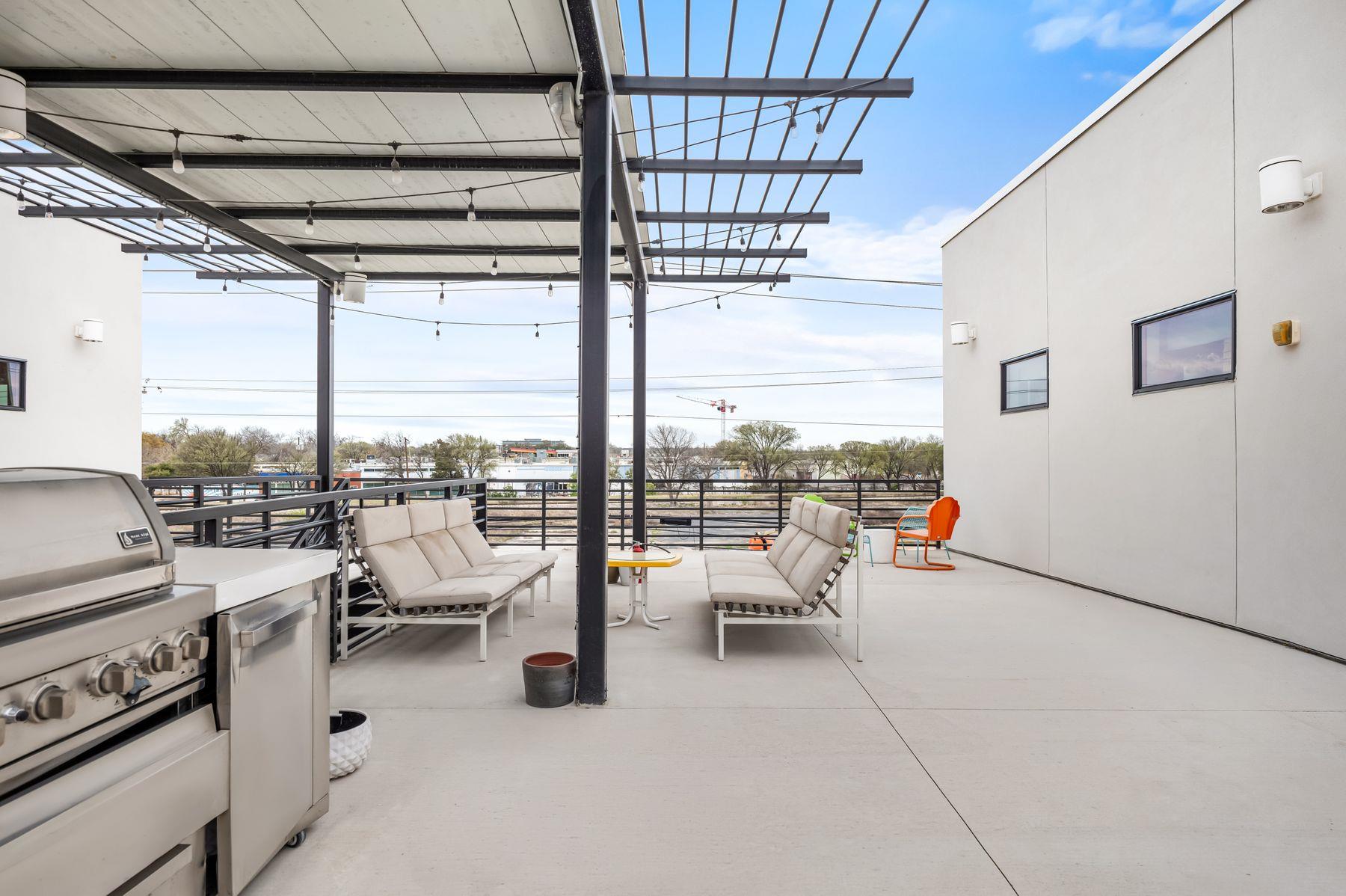 2709 E 5th Street Austin TX 78702