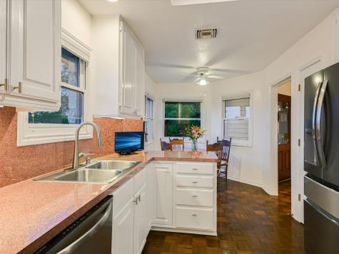 5603 Oakwood Cove Austin TX 78731