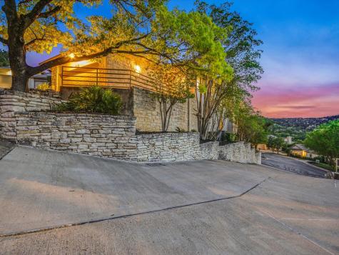 5603 Oakwood Cove Austin TX 78731