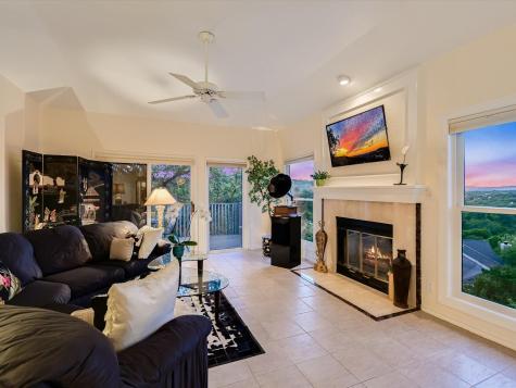 5603 Oakwood Cove Austin TX 78731