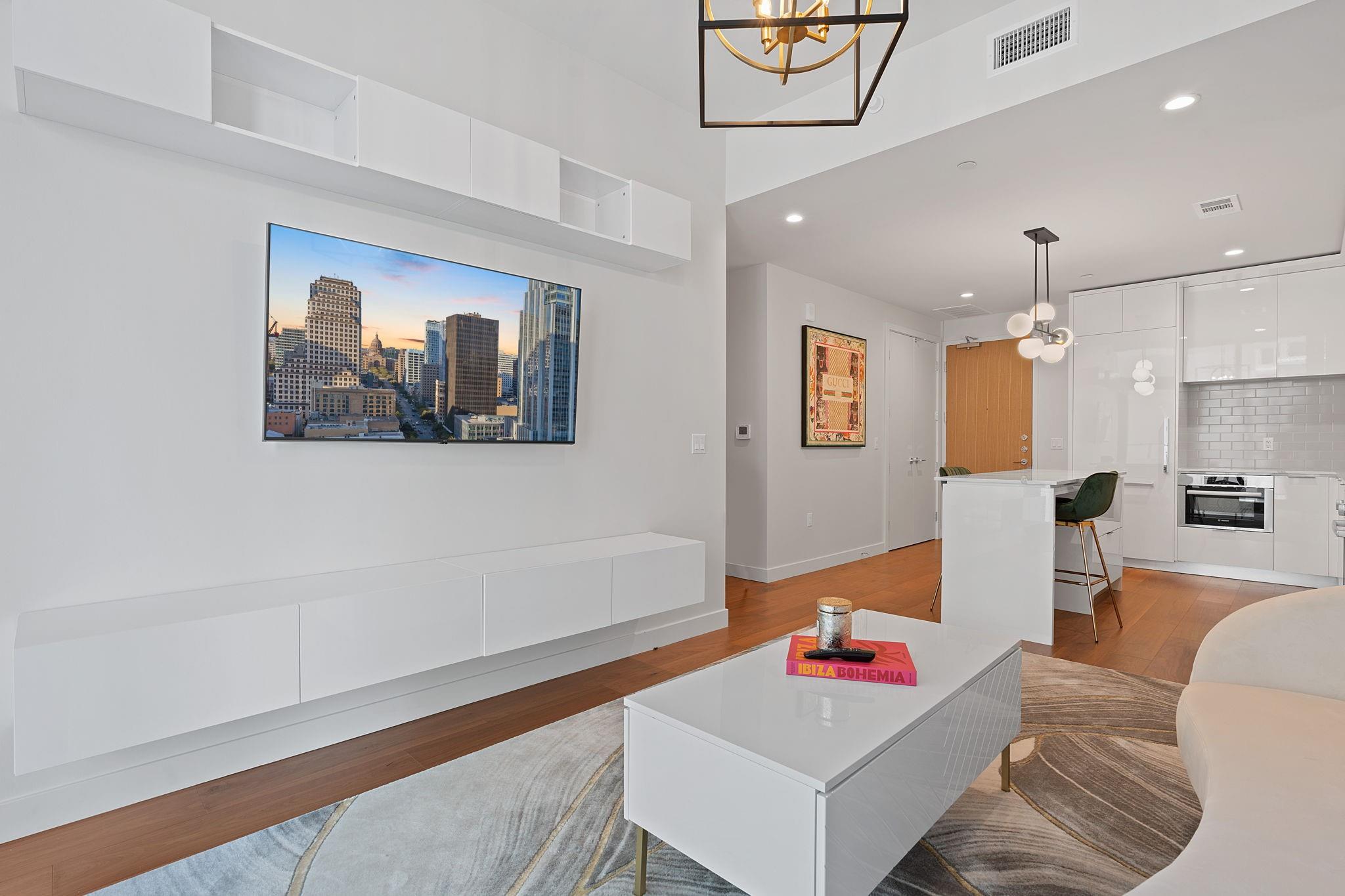 44 East Avenue Austin TX 78701