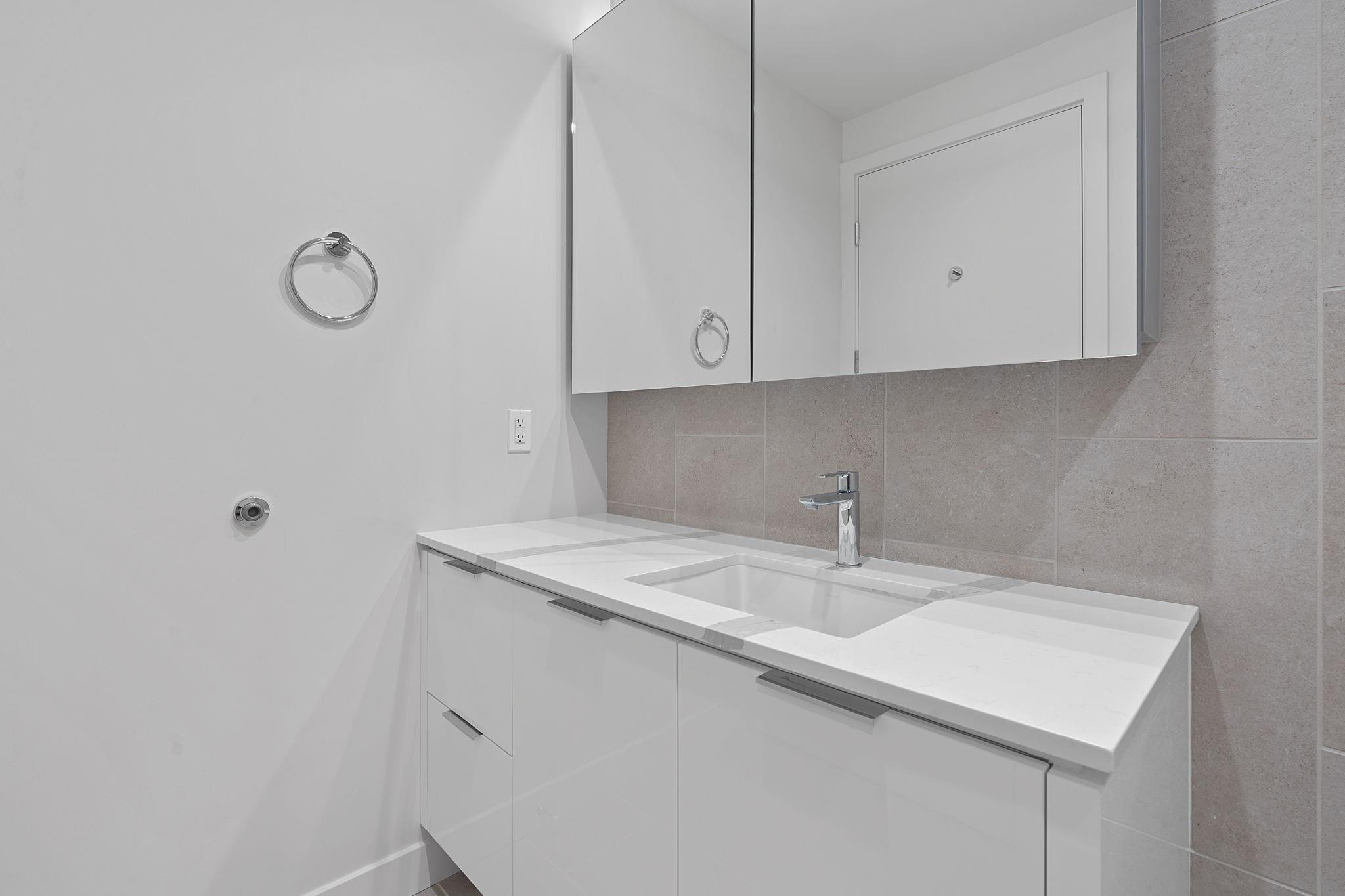 44 East Avenue Austin TX 78701