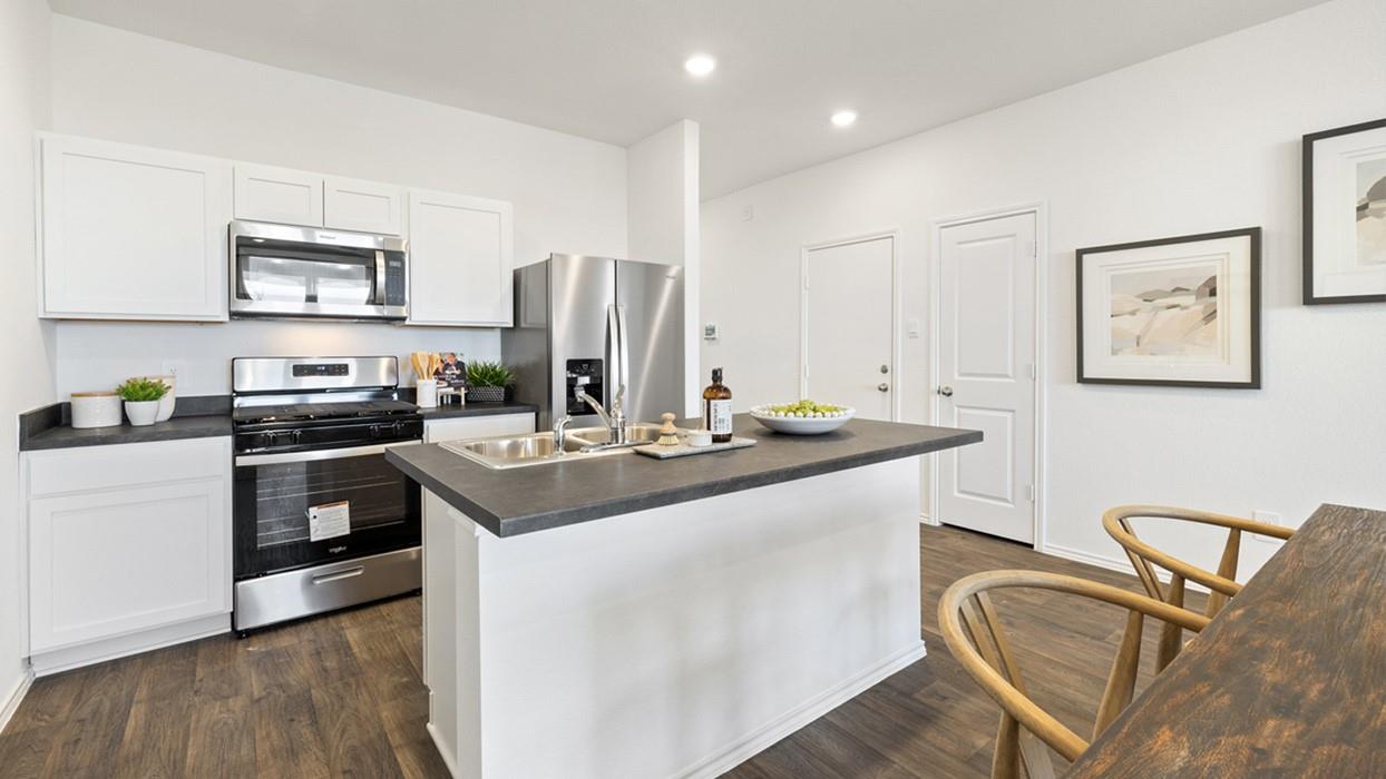 181 B Harrison Crossing Uhland TX 78640