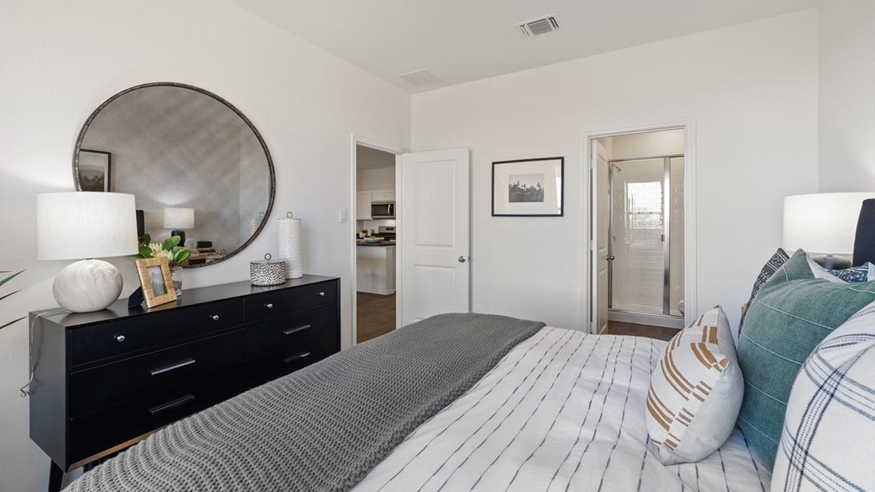 181 B Harrison Crossing Uhland TX 78640
