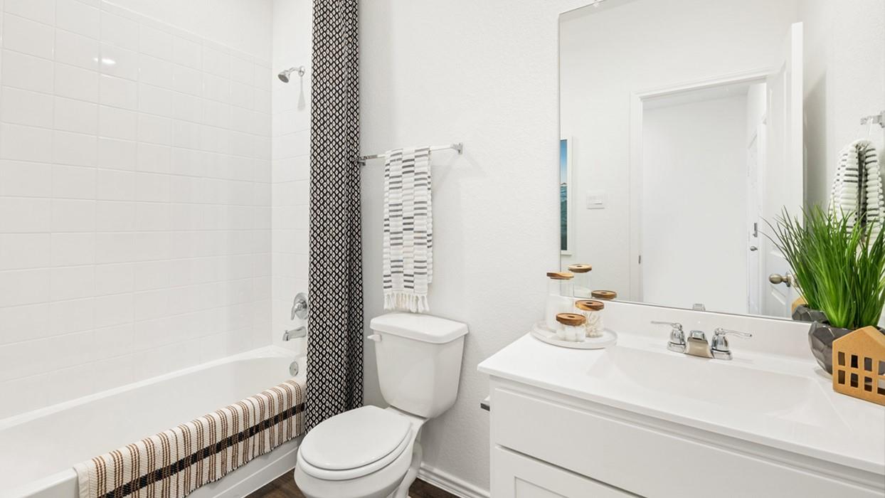 181 B Harrison Crossing Uhland TX 78640