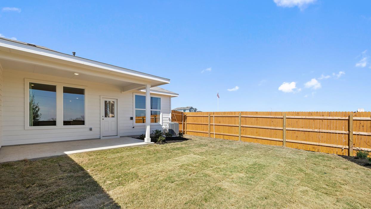 181 B Harrison Crossing Uhland TX 78640