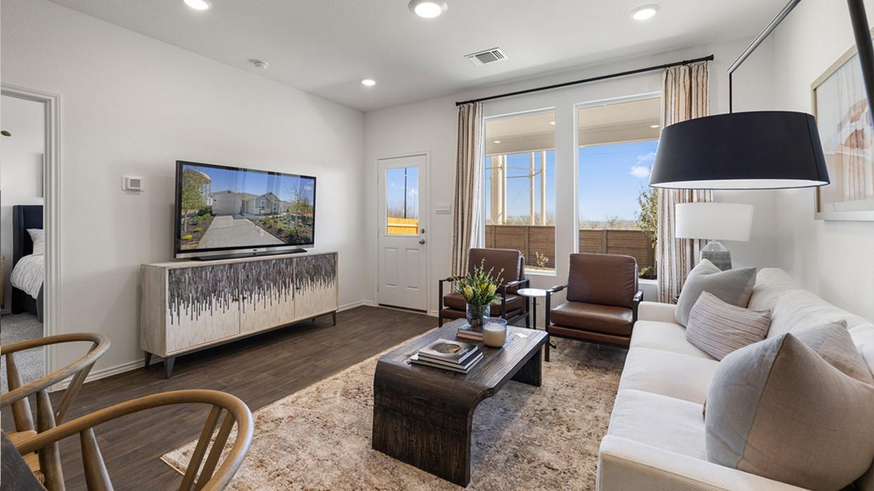 181 B Harrison Crossing Uhland TX 78640