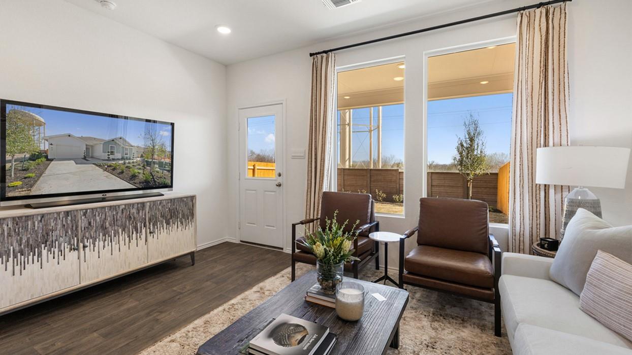 181 B Harrison Crossing Uhland TX 78640