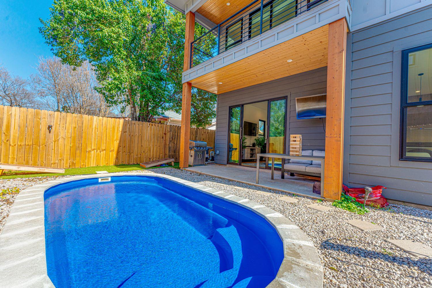 910 Tillery Street Austin TX 78702