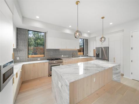 2107 Brackenridge Street Austin TX 78704