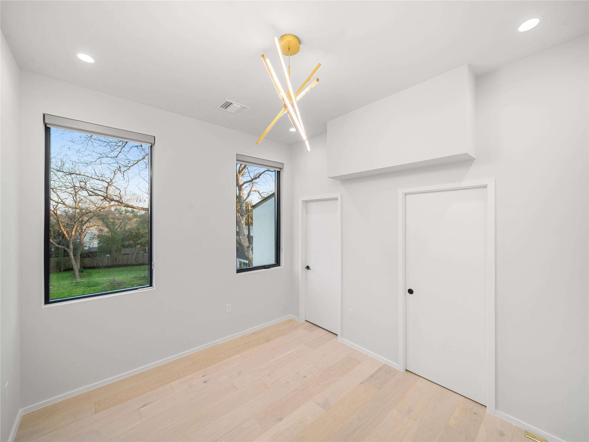 2107 Brackenridge Street Austin TX 78704