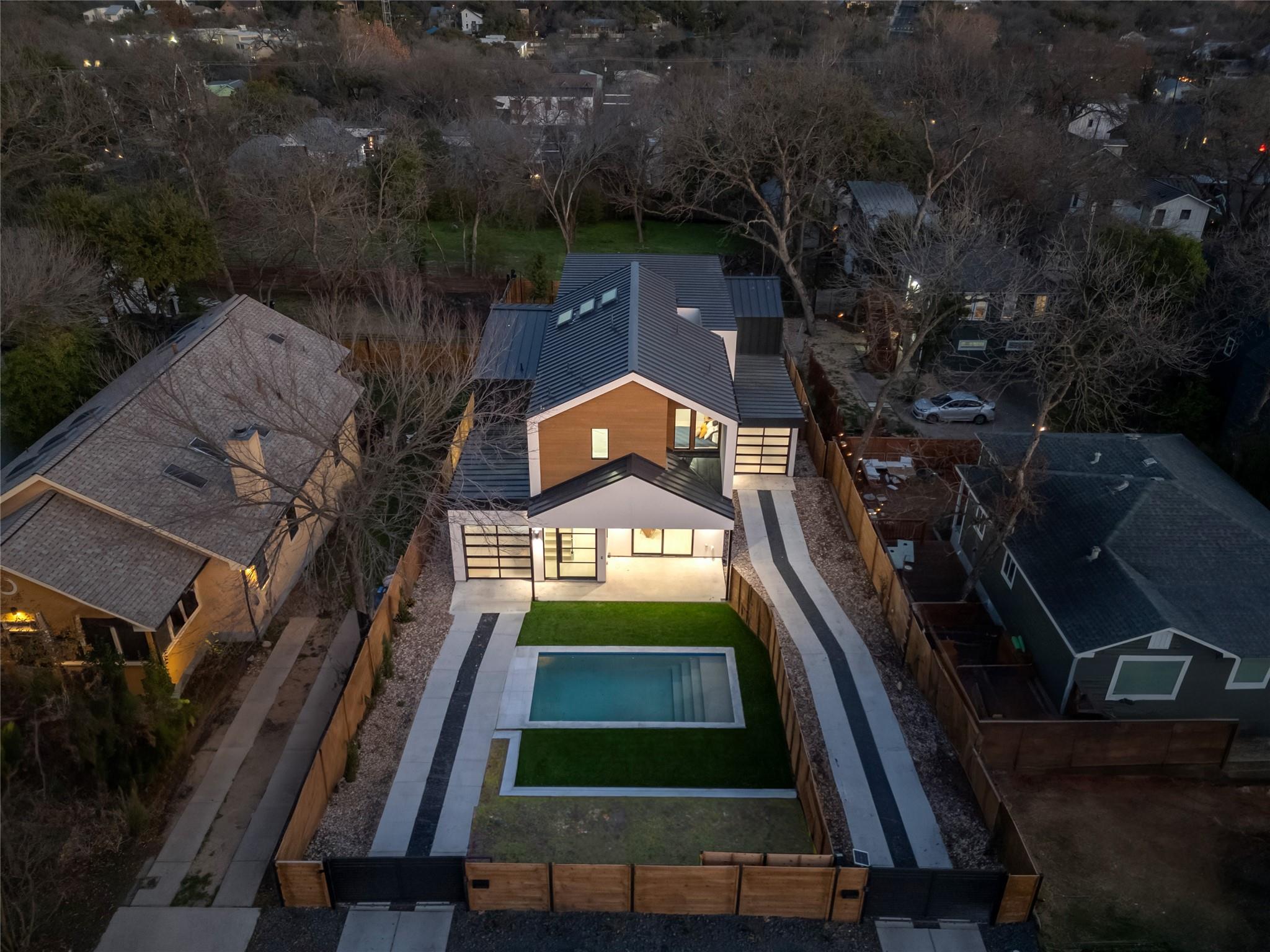 2107 Brackenridge Street Austin TX 78704