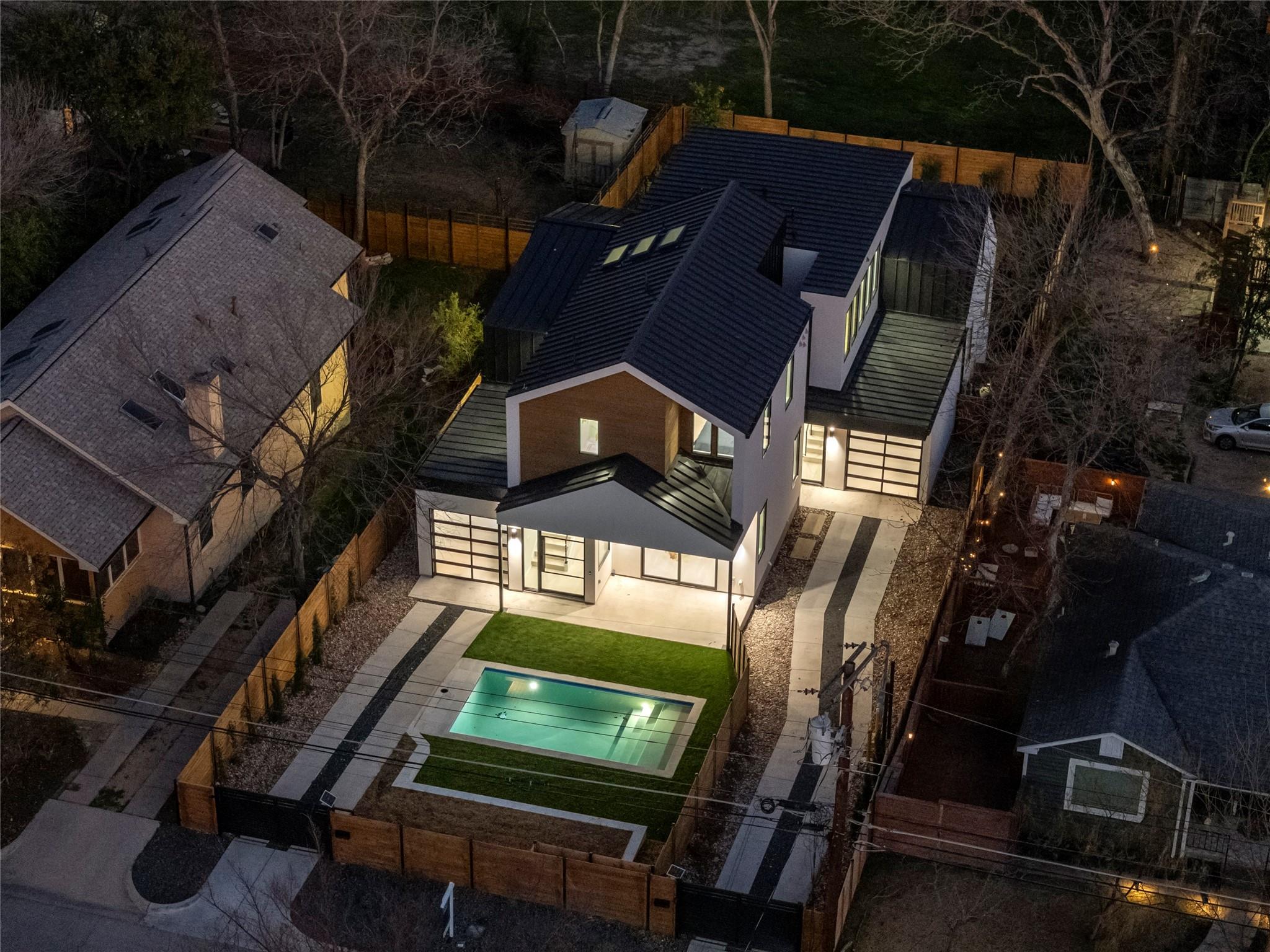 2107 Brackenridge Street Austin TX 78704