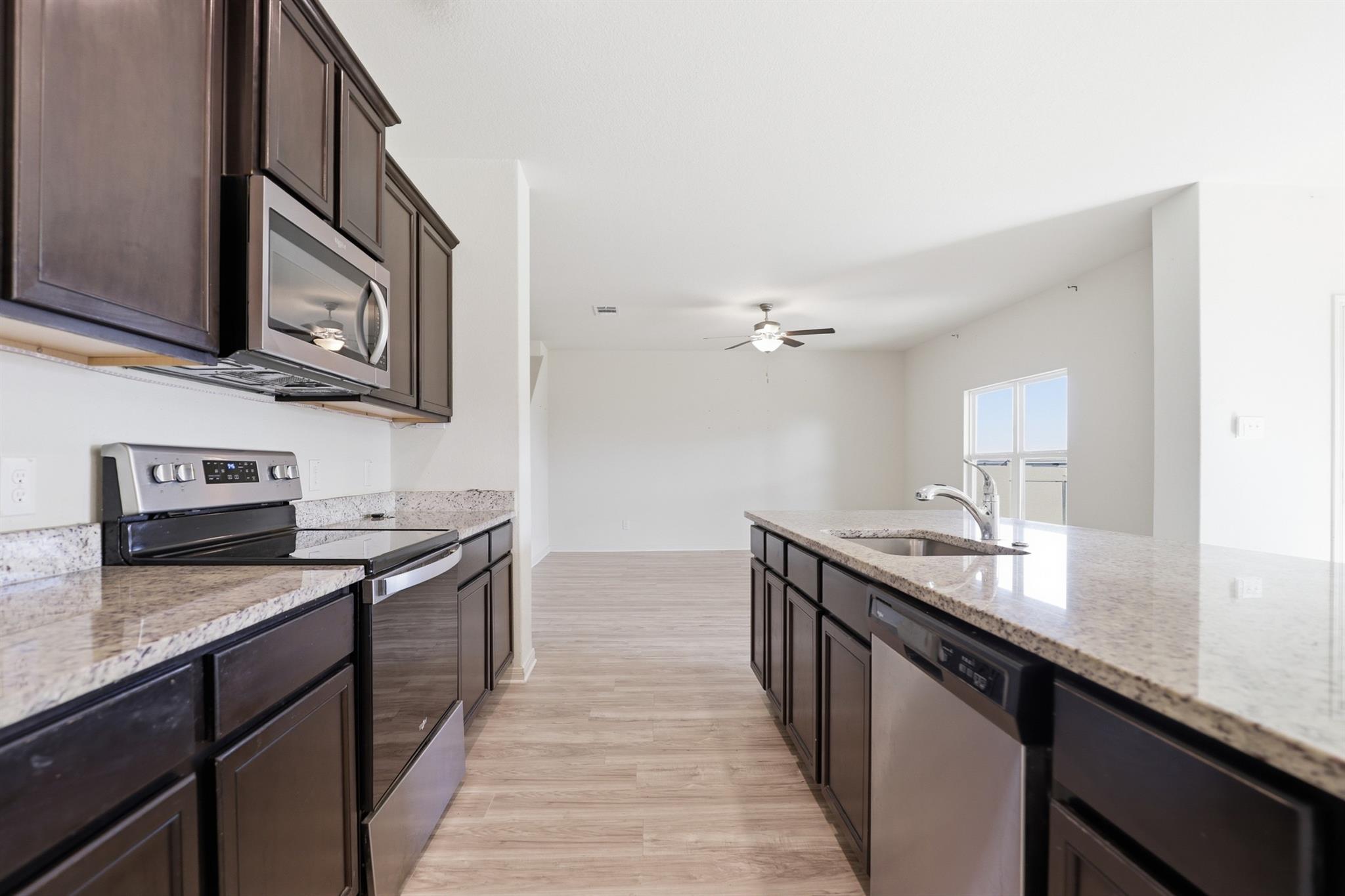 300 Hyacinth Way Jarrell TX 76537