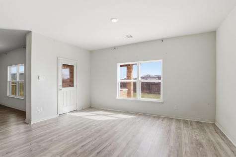300 Hyacinth Way Jarrell TX 76537