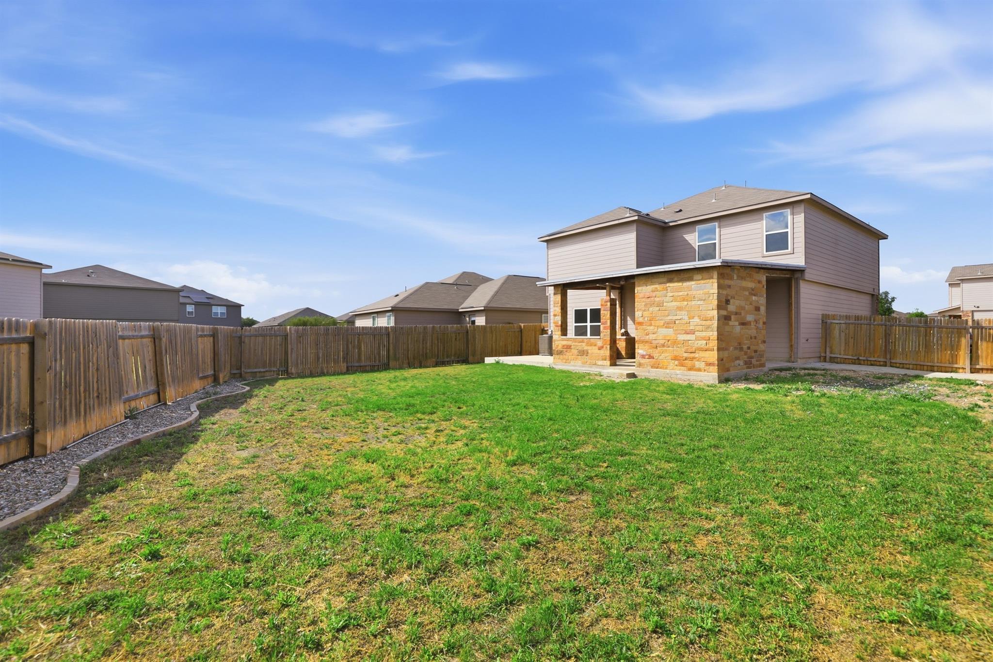 300 Hyacinth Way Jarrell TX 76537