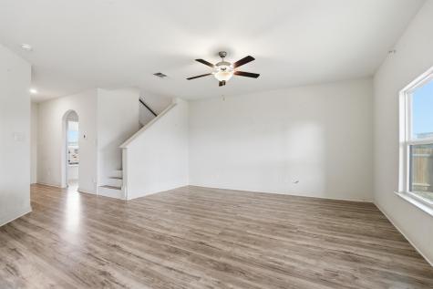 300 Hyacinth Way Jarrell TX 76537