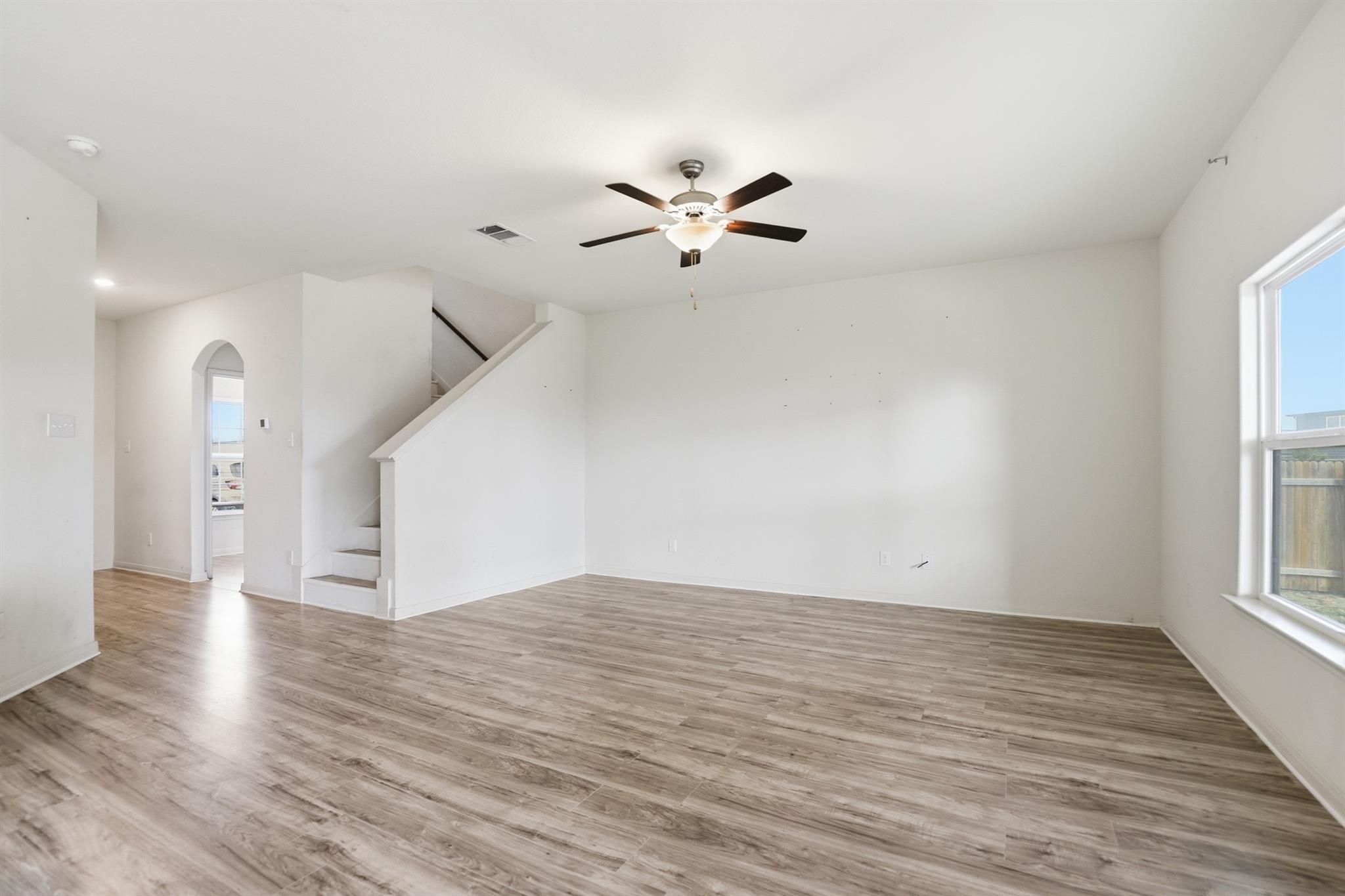 300 Hyacinth Way Jarrell TX 76537