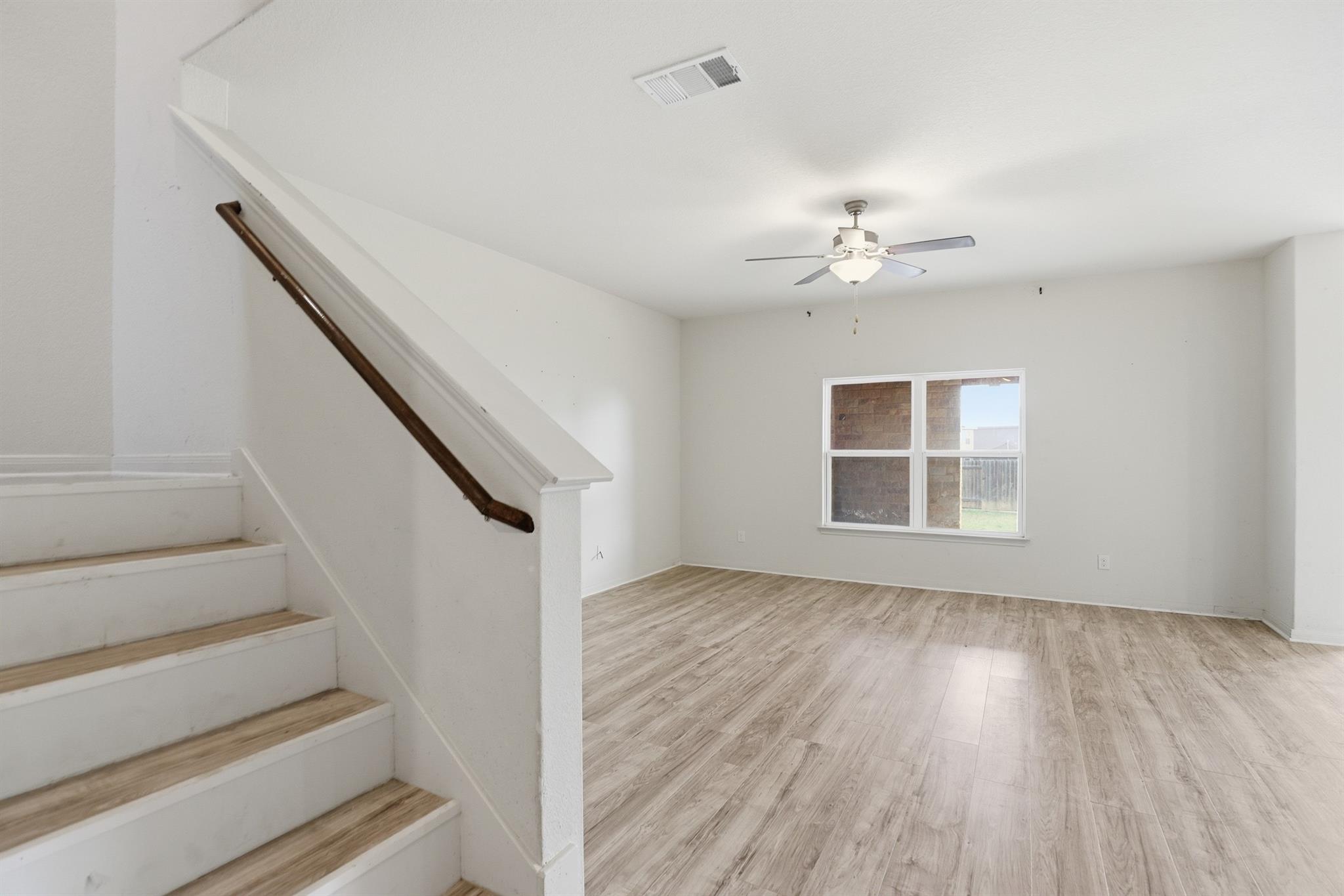 300 Hyacinth Way Jarrell TX 76537