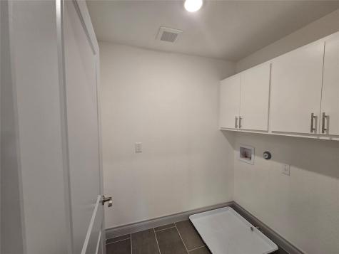 2105 Tiger Trail Round Rock TX 78664