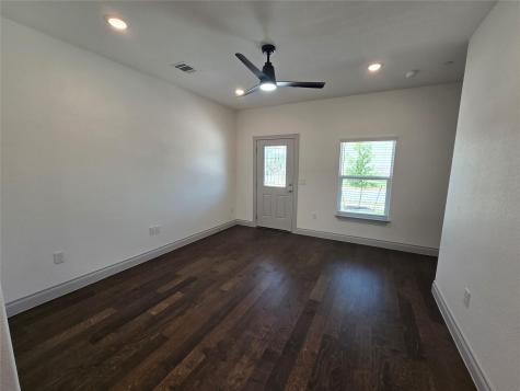2105 Tiger Trail Round Rock TX 78664