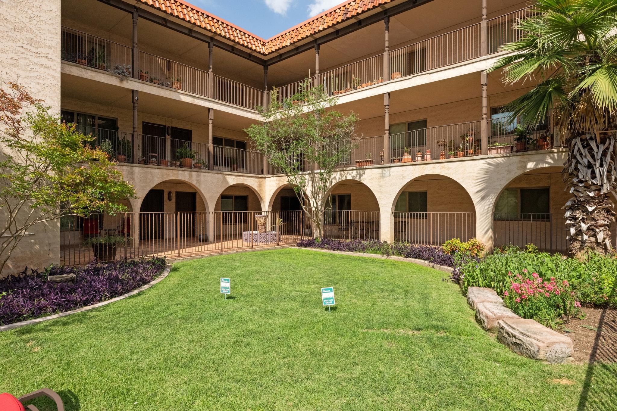 505 W 7th Street Austin TX 78701