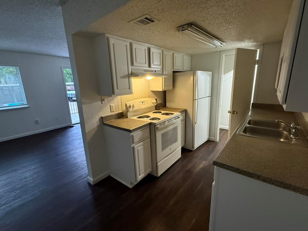 2124 Burton Drive Austin TX 78741