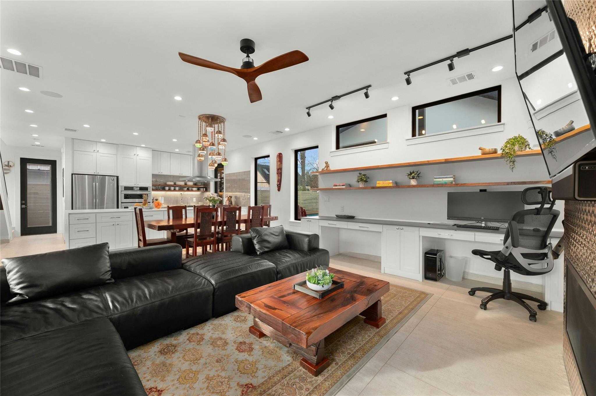 1208 Garden Street Austin TX 78702