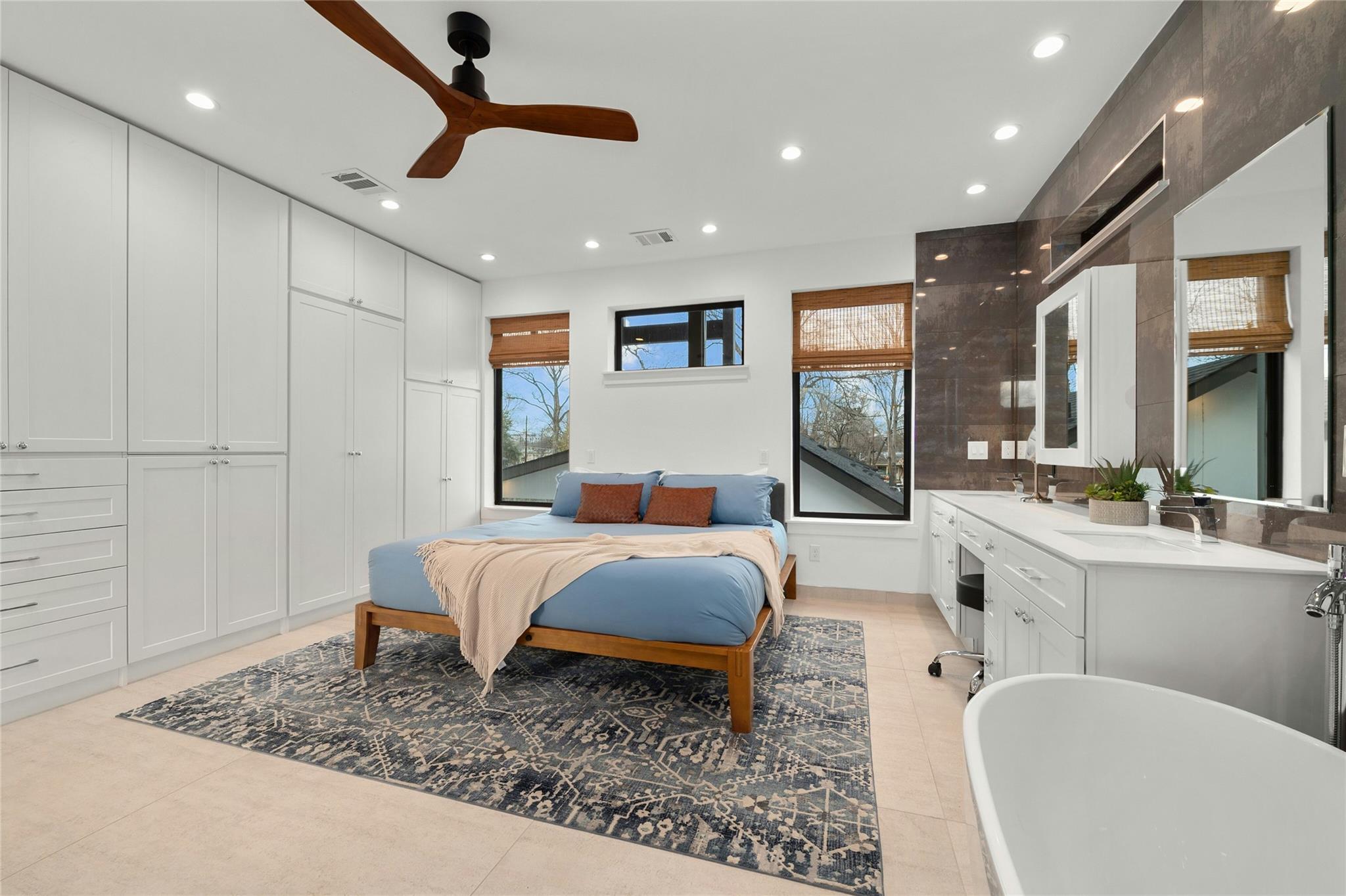 1208 Garden Street Austin TX 78702