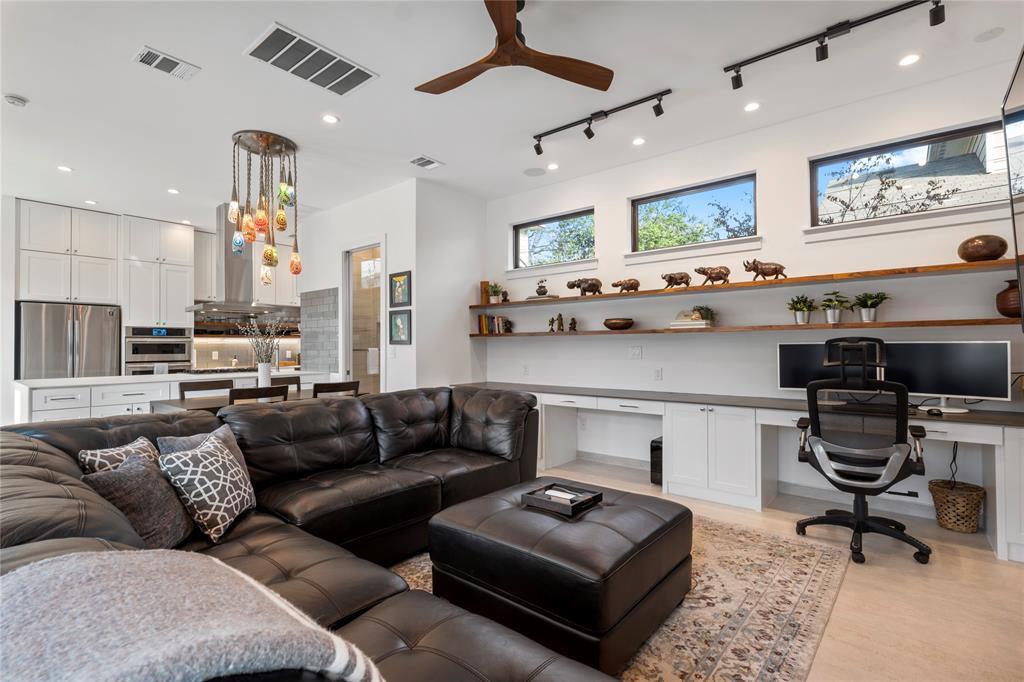 1208 Garden Street Austin TX 78702