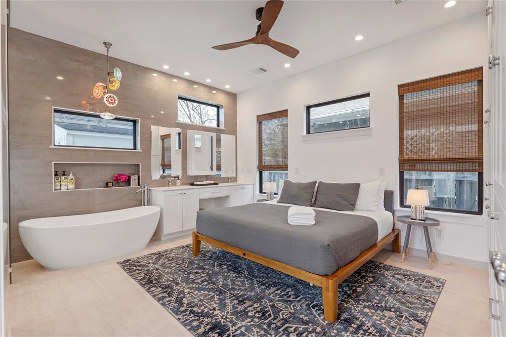 1208 Garden Street Austin TX 78702