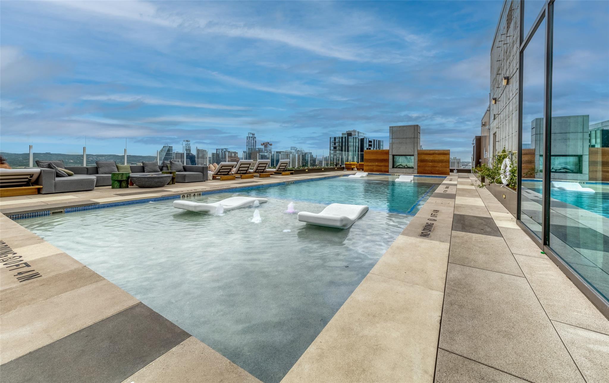 48 East Avenue Austin TX 78701