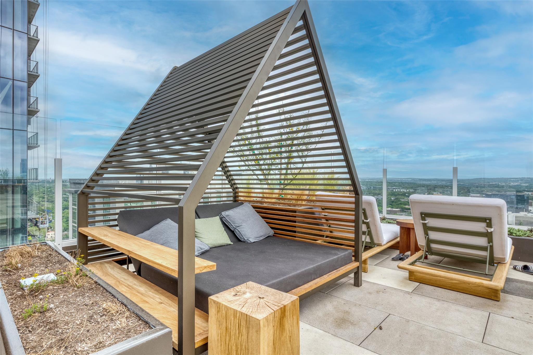 48 East Avenue Austin TX 78701