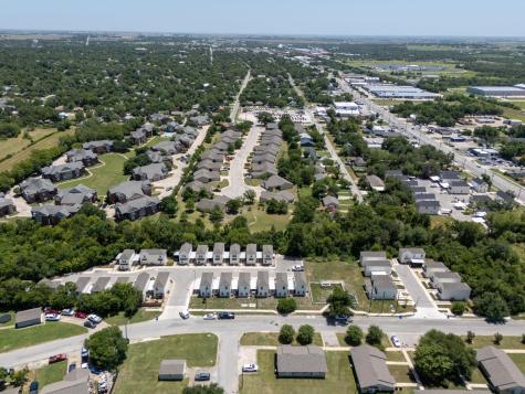 350 Debus Drive Taylor TX 76574