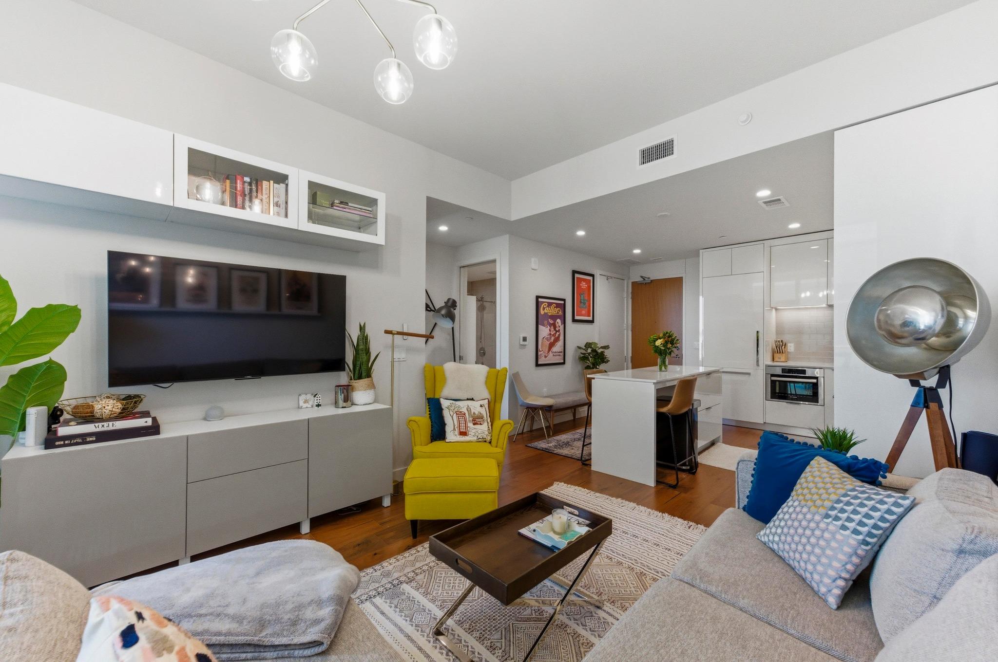 44 East Avenue Austin TX 78701