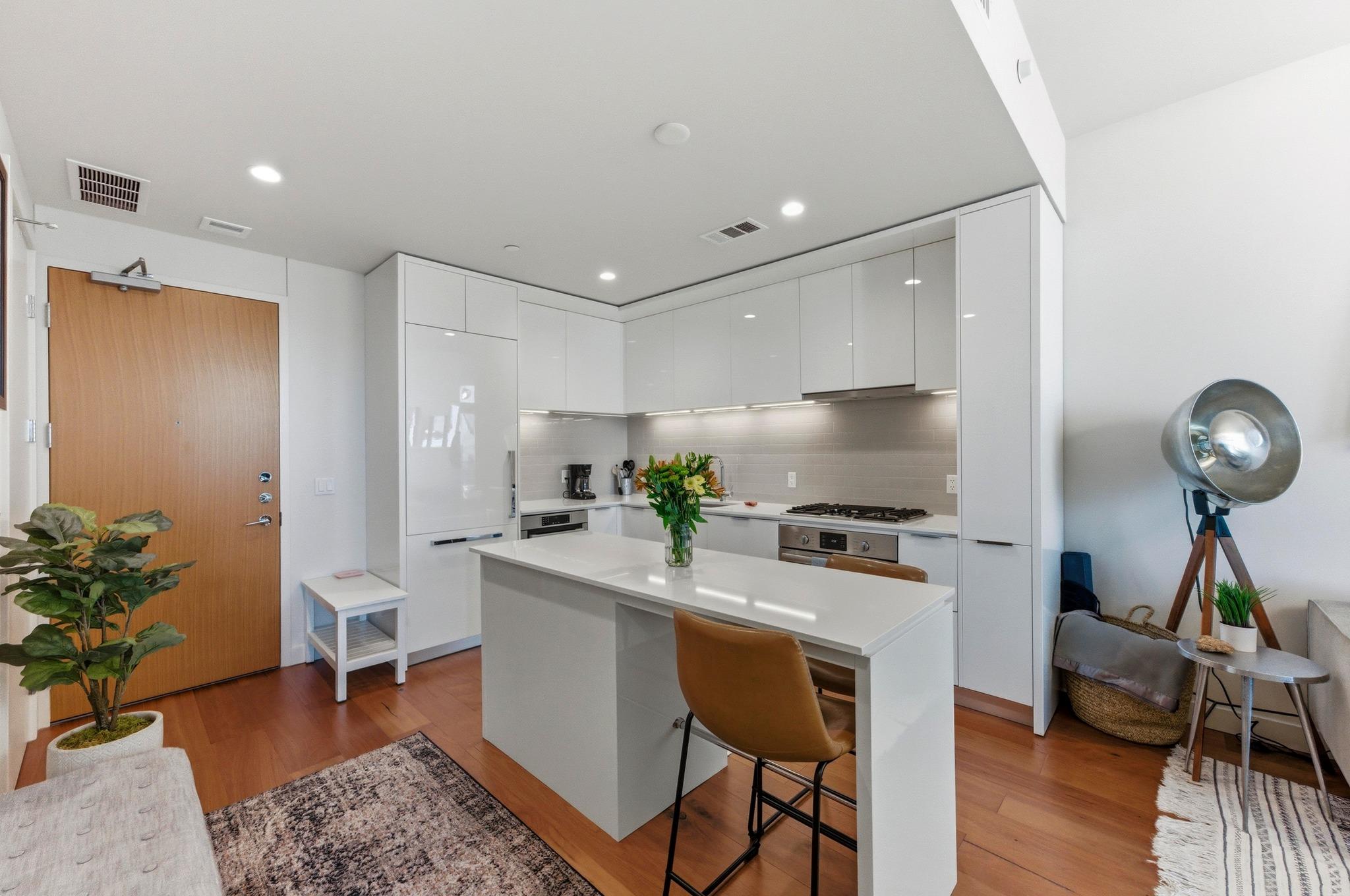 44 East Avenue Austin TX 78701