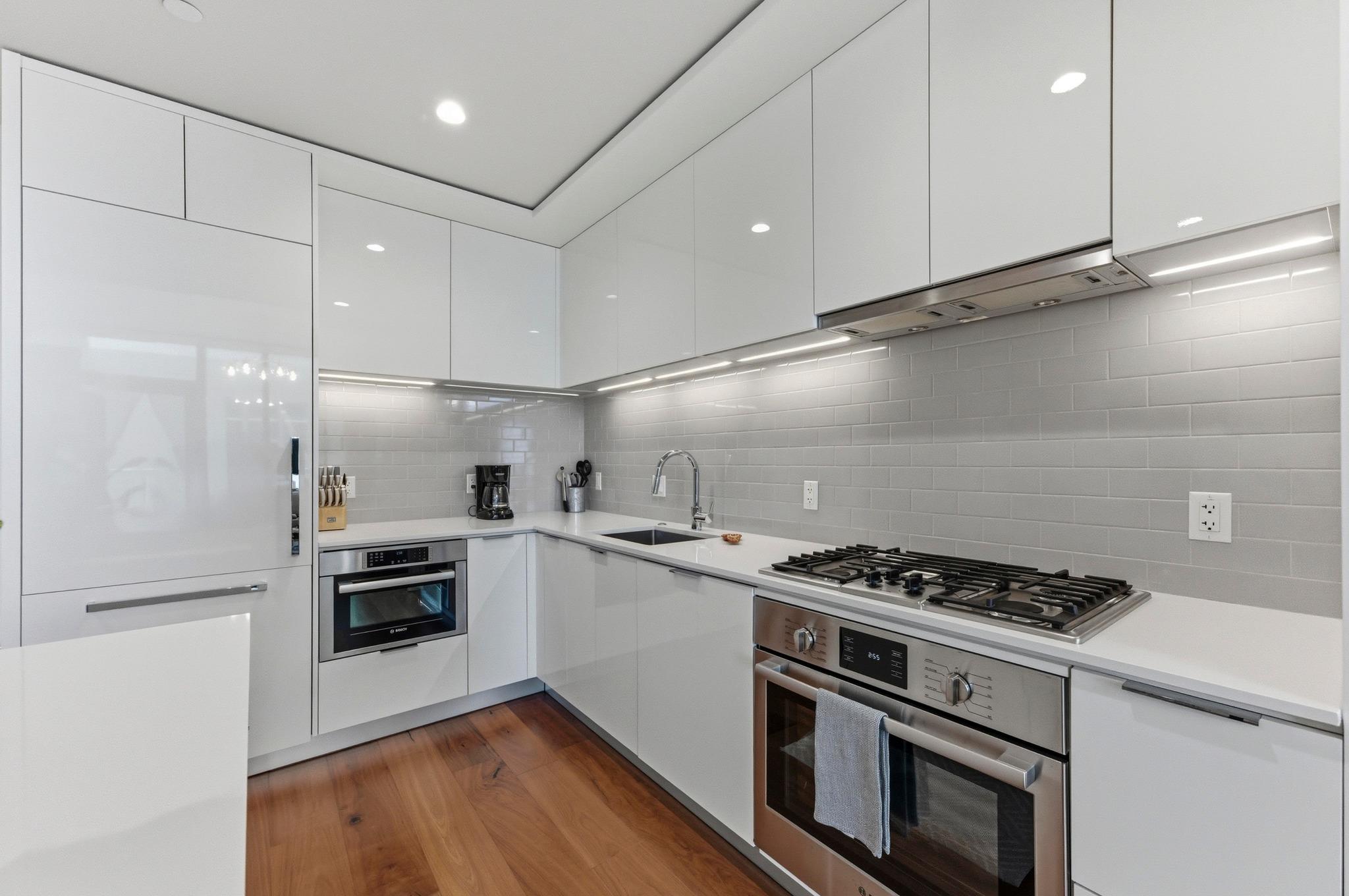 44 East Avenue Austin TX 78701