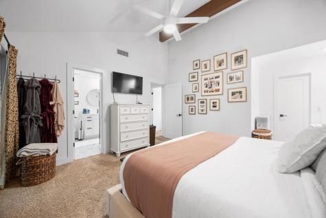 3402 Dolphin Drive Austin TX 78704