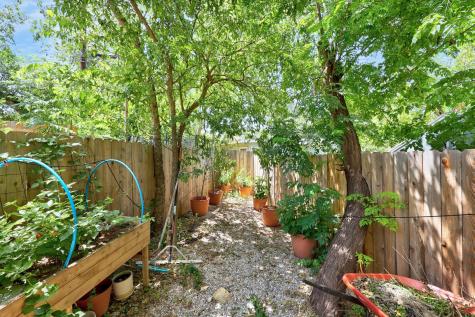3402 Dolphin Drive Austin TX 78704