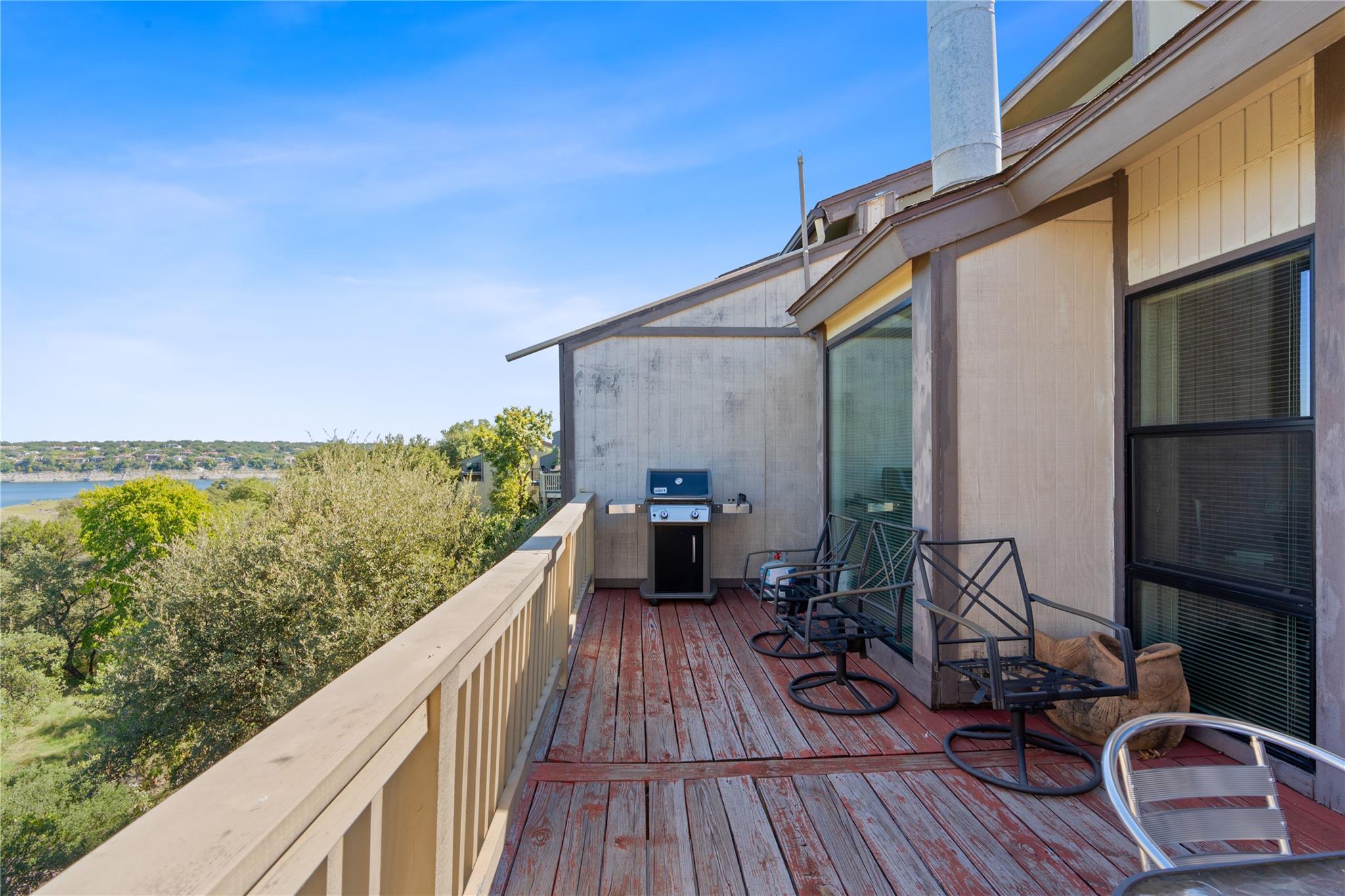 111 Comanche Point Point Venture TX 78645