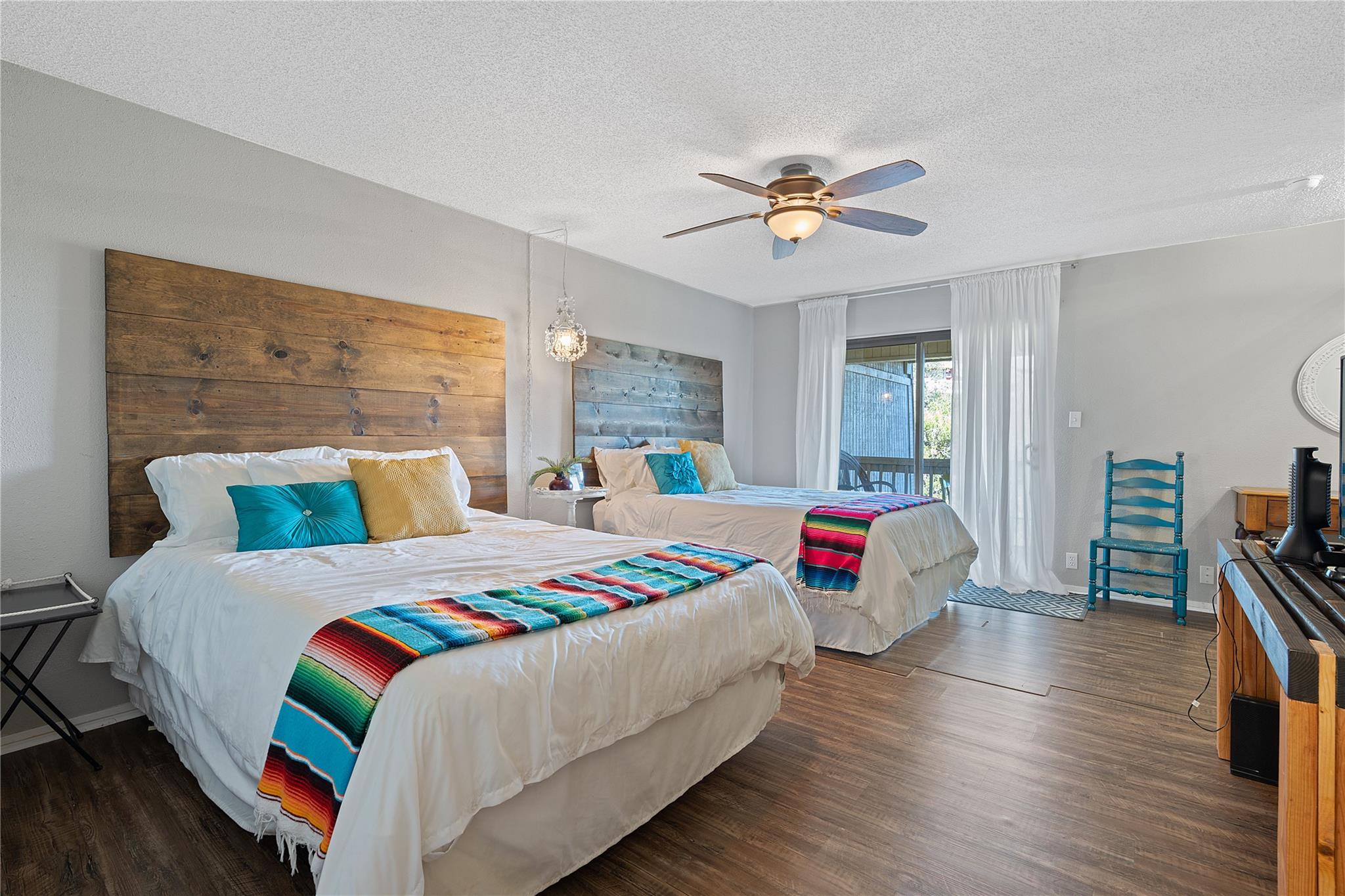 111 Comanche Point Point Venture TX 78645