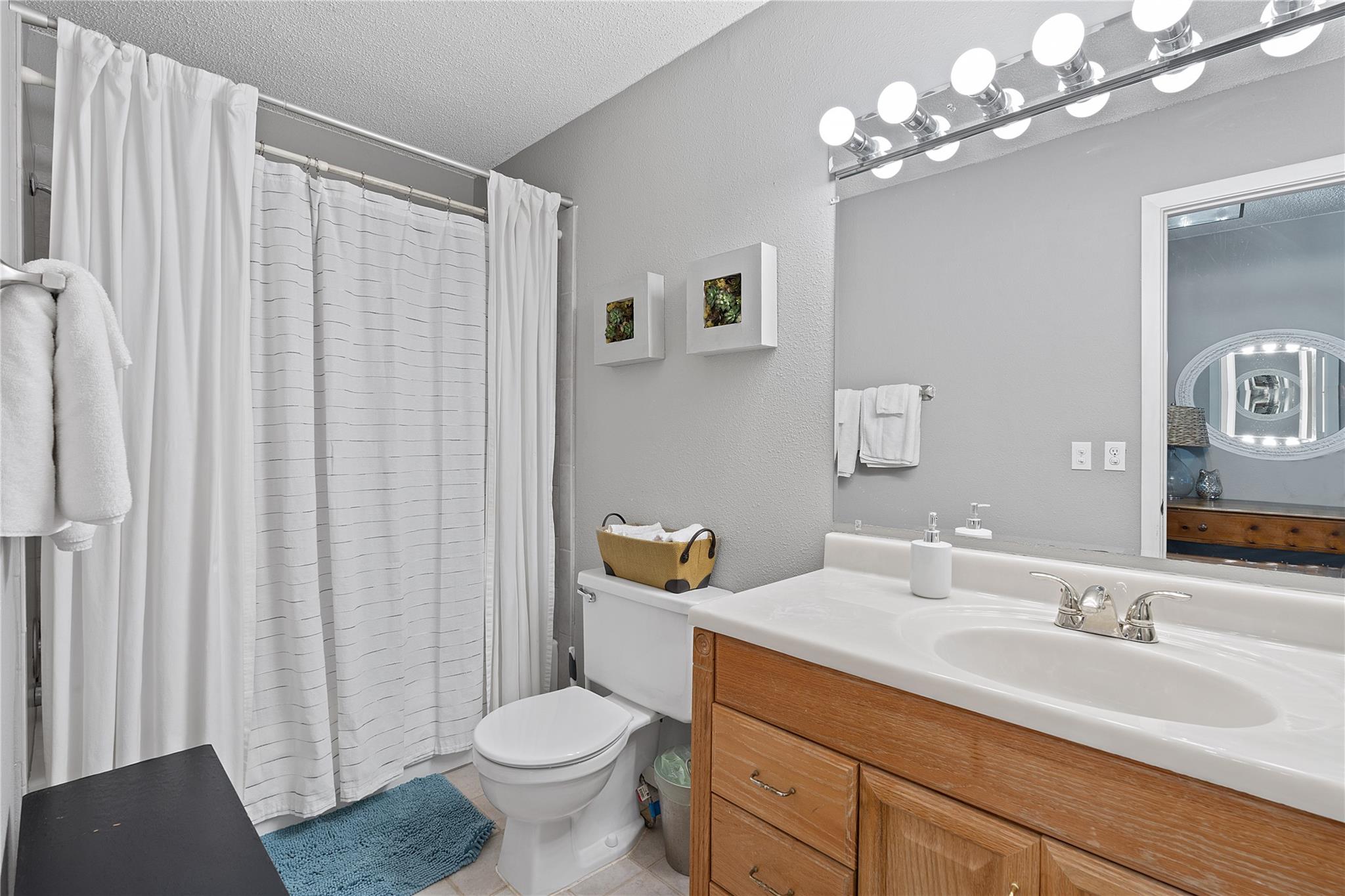 111 Comanche Point Point Venture TX 78645