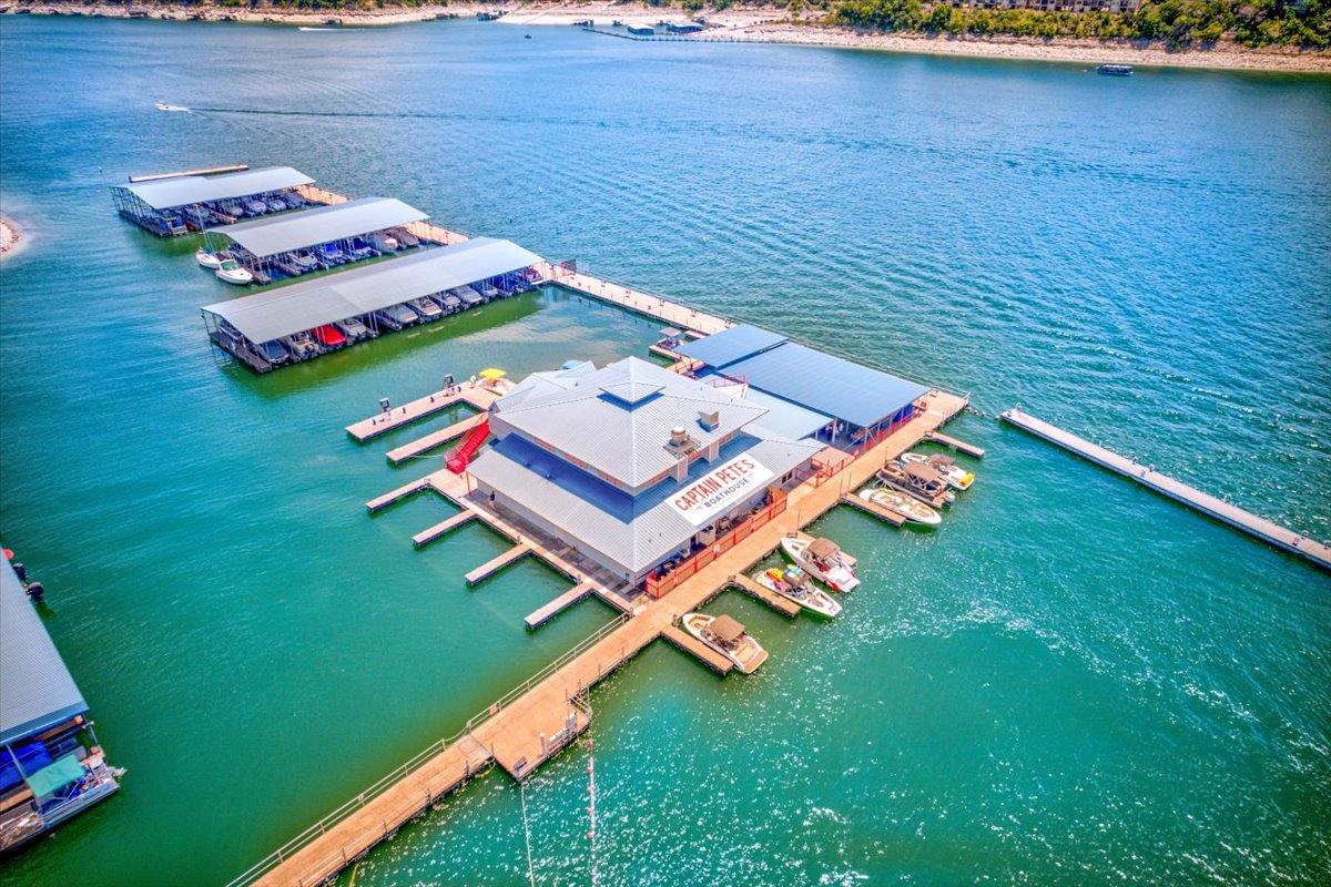 111 Comanche Point Point Venture TX 78645